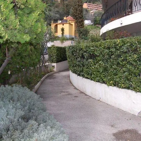 Superbe 3p Avec Terrasse Et Garage Proche Plages à - Fr-1-196-165 *