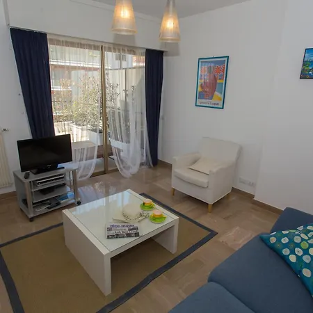 Apartment Superbe 3p Avec Terrasse Et Garage Proche Plages A *